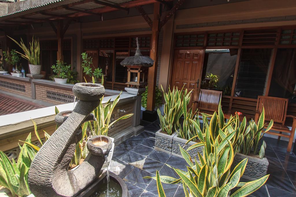 Rabasta Kuta Beach Inn Экстерьер фото